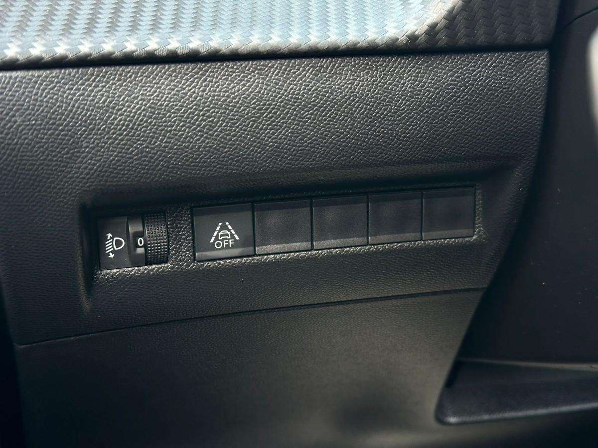peugeot-2008-2022-diesel-1499cc