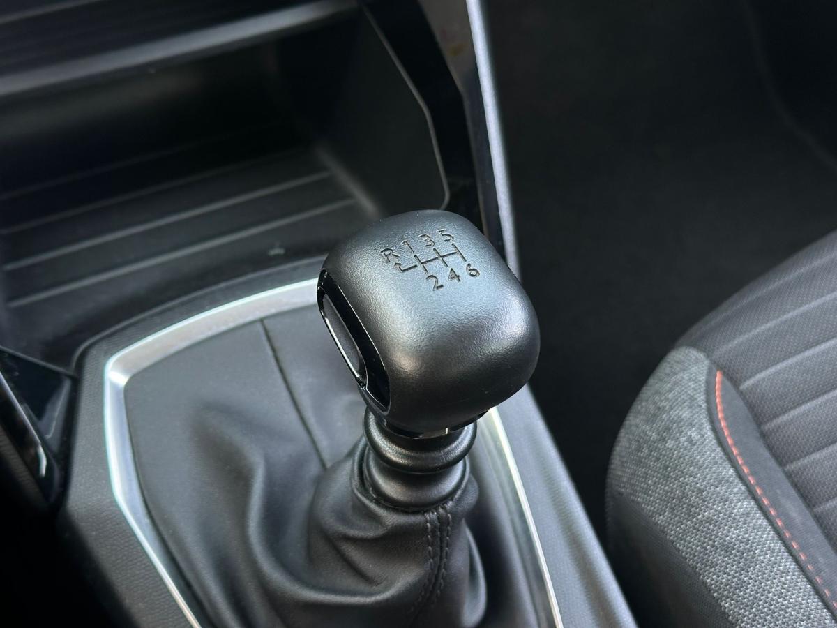peugeot-2008-2022-diesel-1499cc