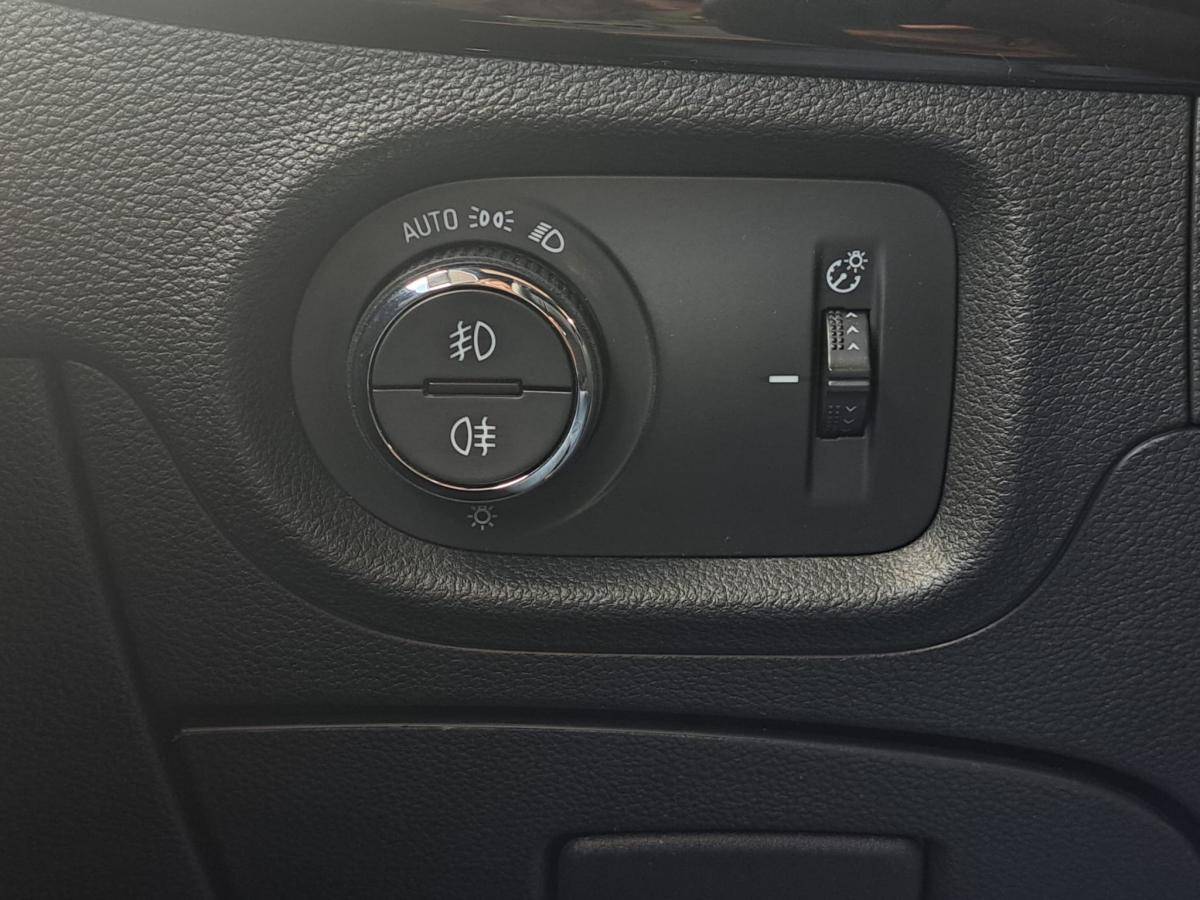 opel-astra-sport-tourer-2020-diesel-1496cc