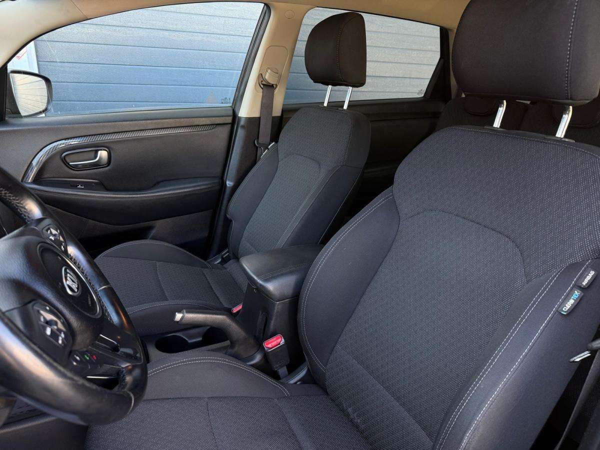 kia-carens-2017-diesel-1685cc