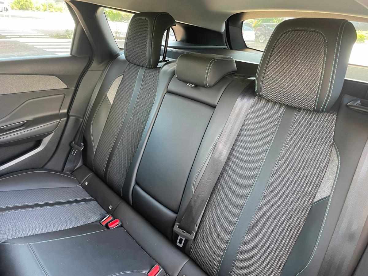 peugeot-308-sw-2023-gasolina-1199cc