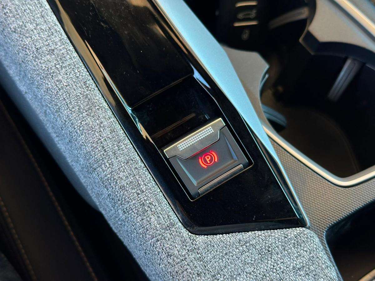 peugeot-e-3008-2024-eletrico-500cc