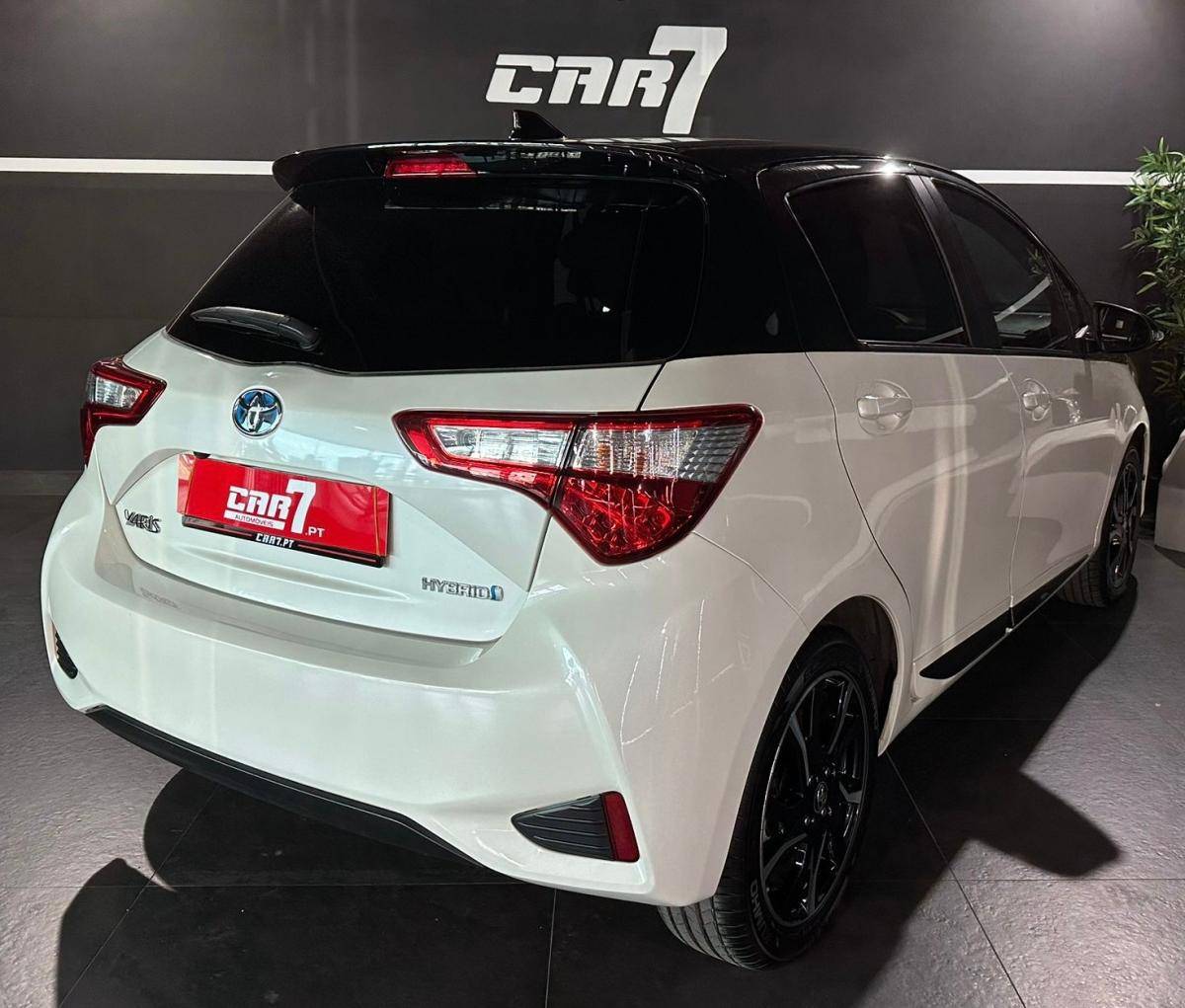 toyota-yaris-2018-hibrido-a-gasolina-1497cc