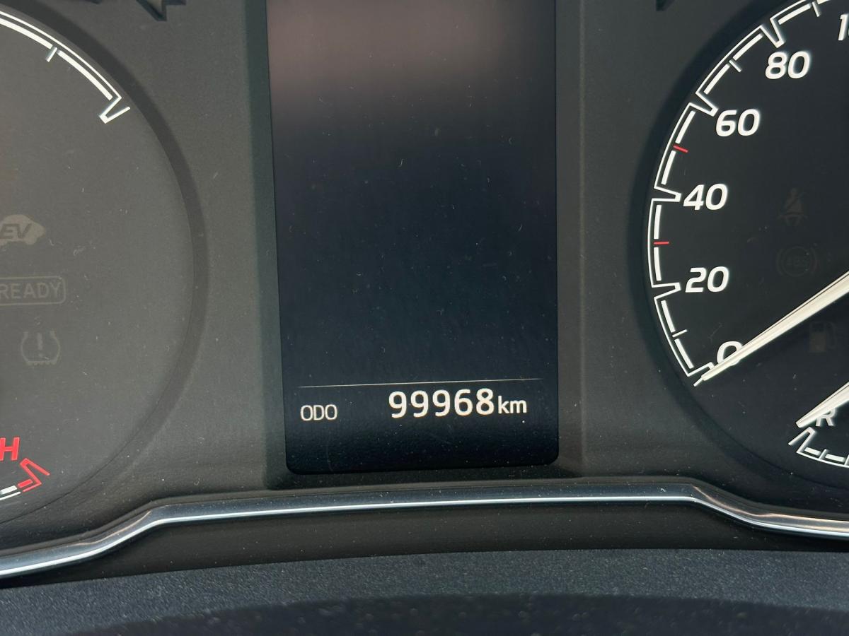 toyota-yaris-2018-hibrido-a-gasolina-1497cc