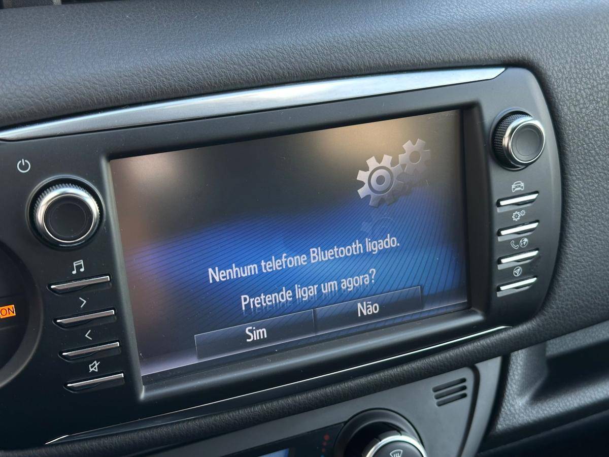 toyota-yaris-2018-hibrido-a-gasolina-1497cc