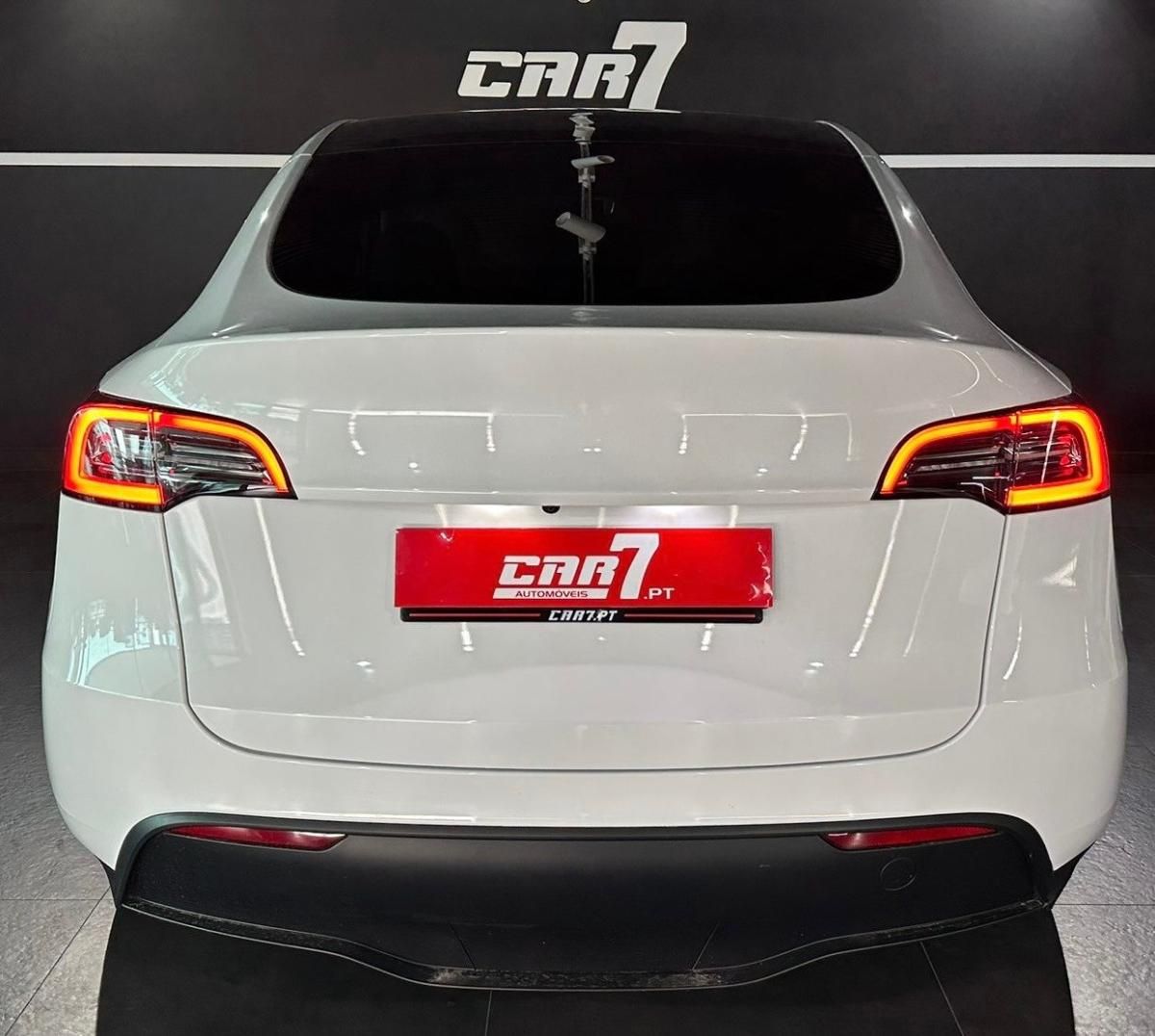 tesla-model-y-2023-eletrico-500cc