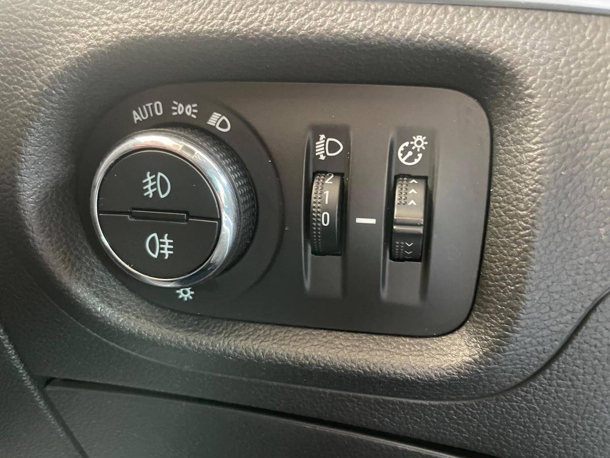 opel-astra-sport-tourer-2019-gasolina-1199cc