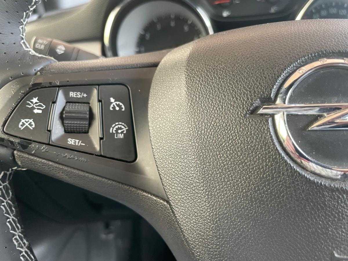 opel-astra-sport-tourer-2019-gasolina-1199cc