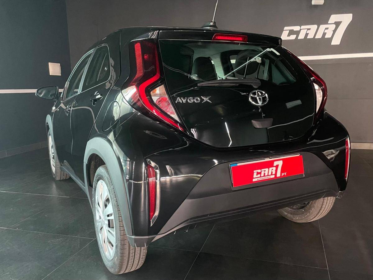 toyota-aygo-x-2023-gasolina-998cc