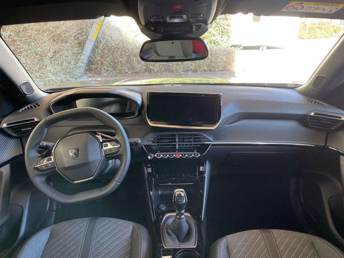 peugeot-2008-2025-gasolina-1199cc