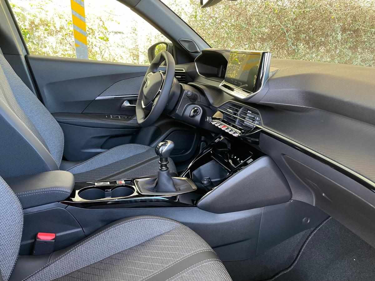 peugeot-2008-2025-gasolina-1199cc