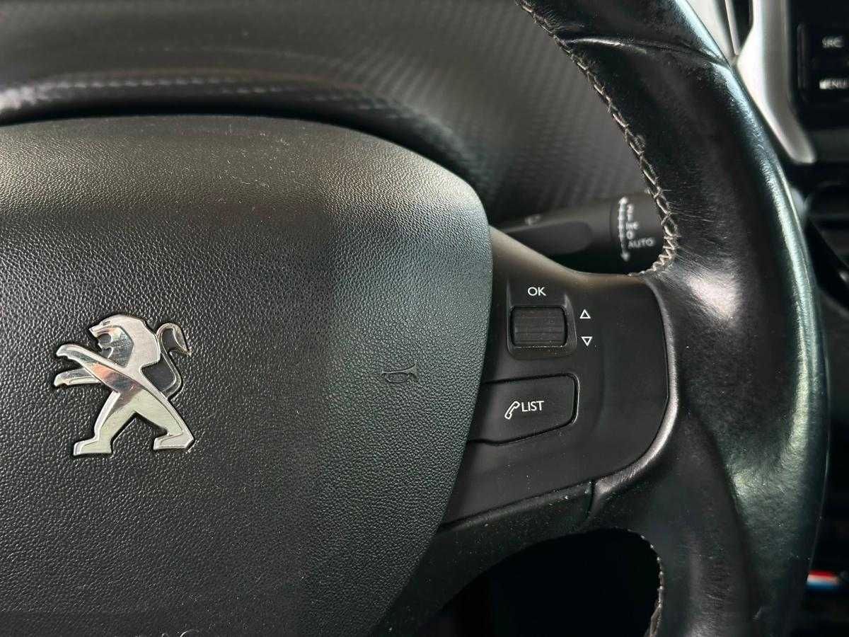 peugeot-208-2018-diesel-1499cc