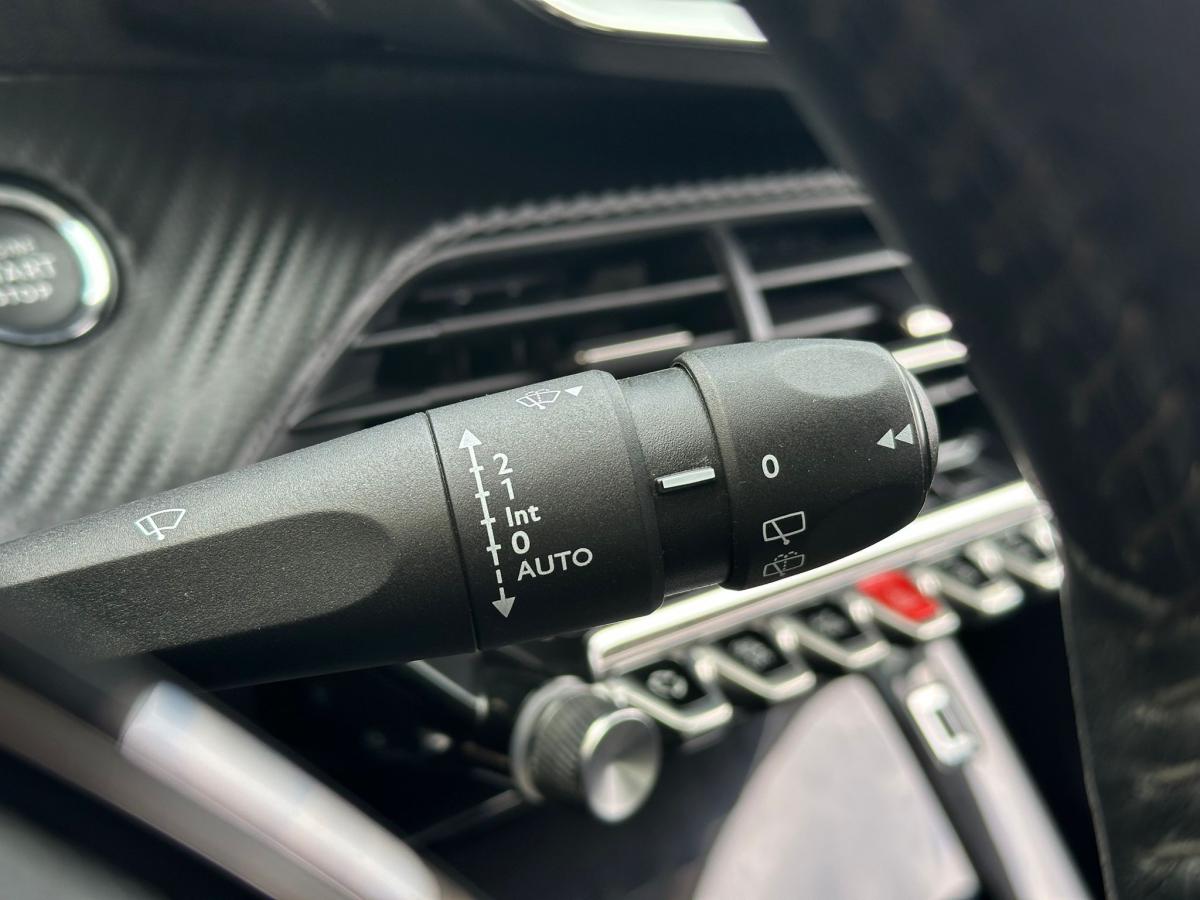 peugeot-2008-2021-gasolina-1199cc