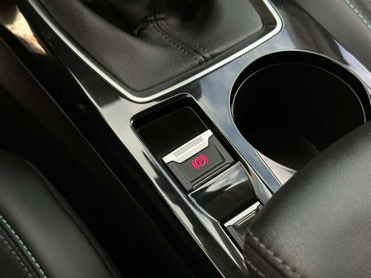 peugeot-2008-2021-gasolina-1199cc