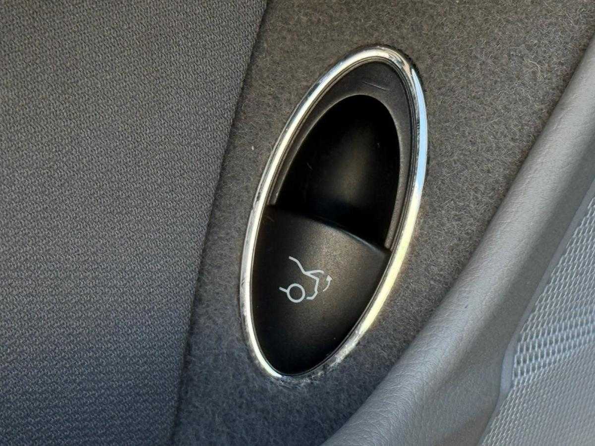 mercedes-benz-cls-2010-diesel-2987cc