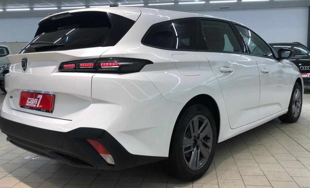 peugeot-308-sw-2022-diesel-1499cc