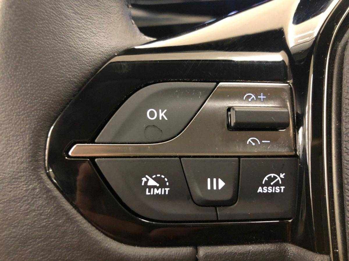peugeot-308-sw-2022-diesel-1499cc