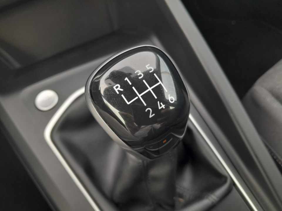 volkswagen-golf-2021-gasolina-1498cc