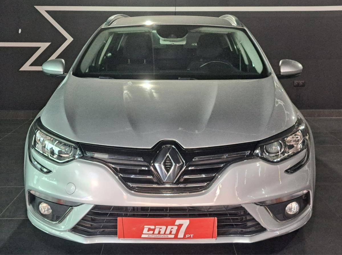 renault-megane-sport-tourer-2018-diesel-1461cc
