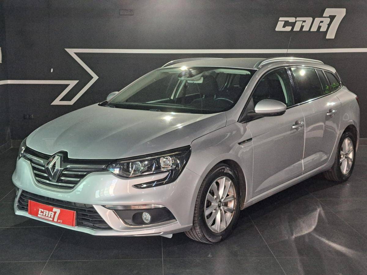 renault-megane-sport-tourer-2018-diesel-1461cc