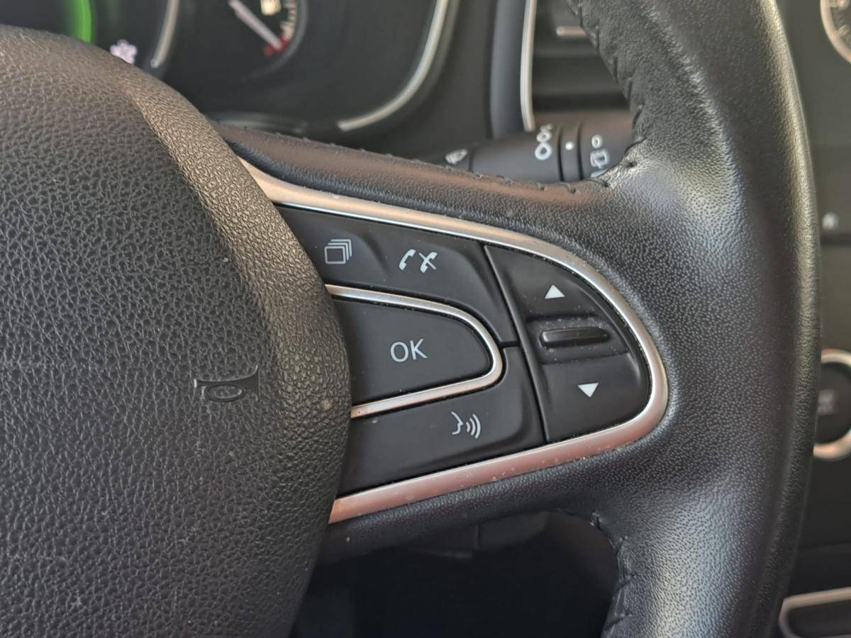 renault-megane-sport-tourer-2018-diesel-1461cc