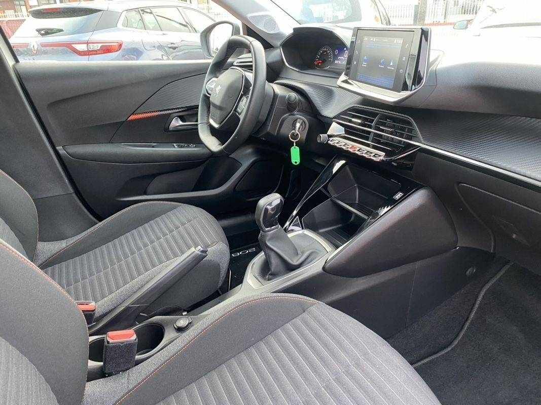 peugeot-208-2021-gasolina-1199cc