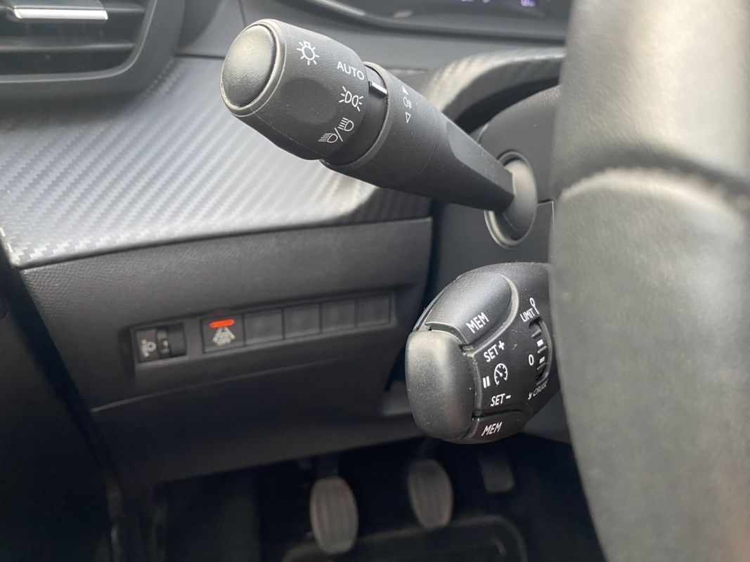 peugeot-208-2021-gasolina-1199cc