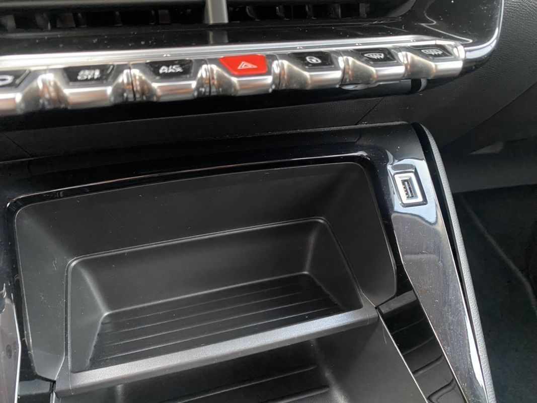 peugeot-208-2021-gasolina-1199cc