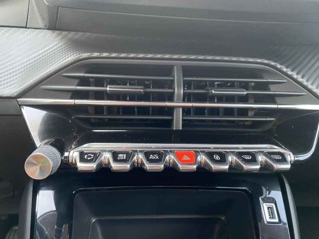 peugeot-208-2021-gasolina-1199cc