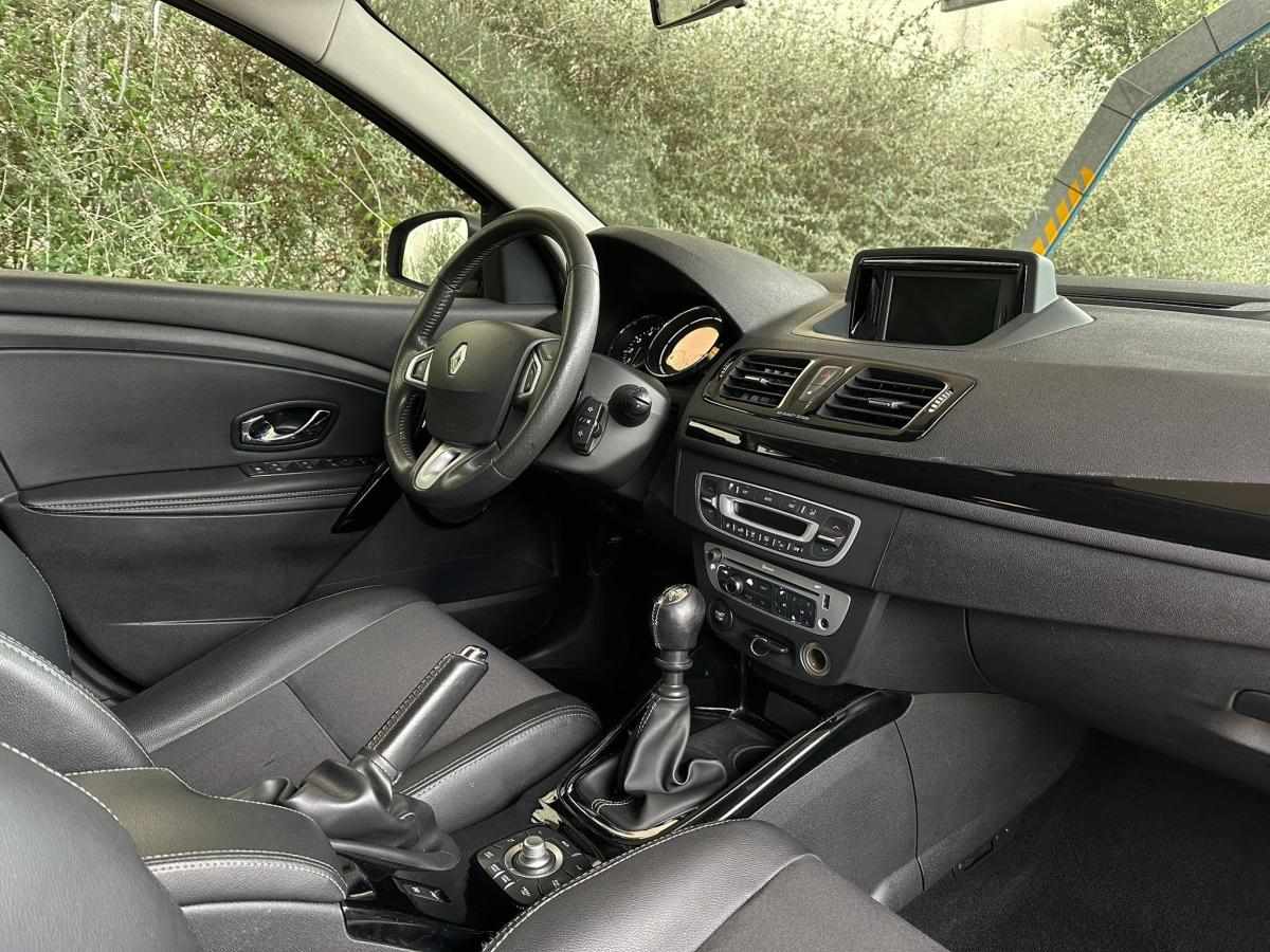 renault-megane-sport-tourer-2013-diesel-1598cc