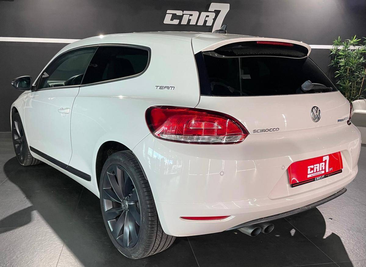 volkswagen-scirocco-2011-diesel-1968cc