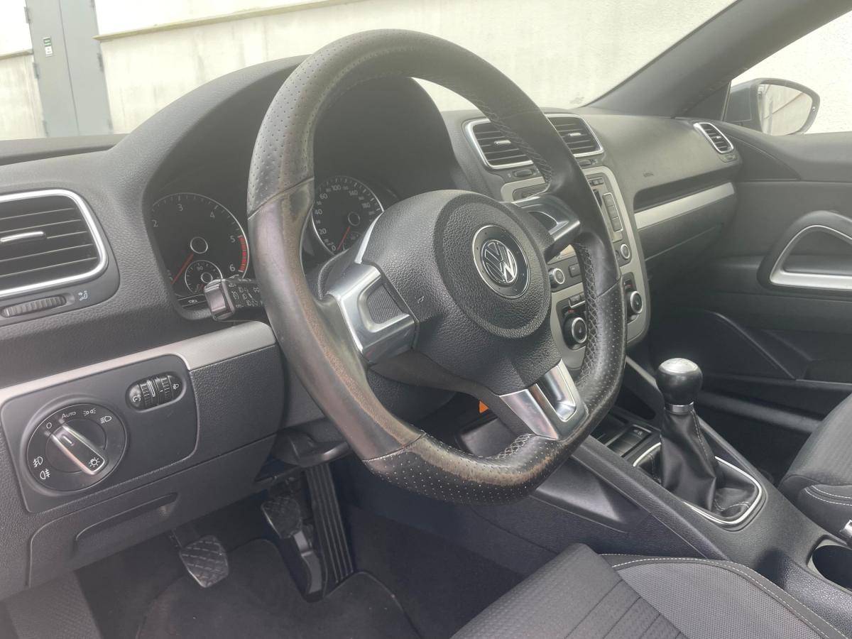 volkswagen-scirocco-2011-diesel-1968cc