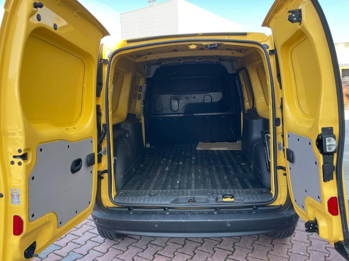 renault-kangoo-2018-eletrico-0cc