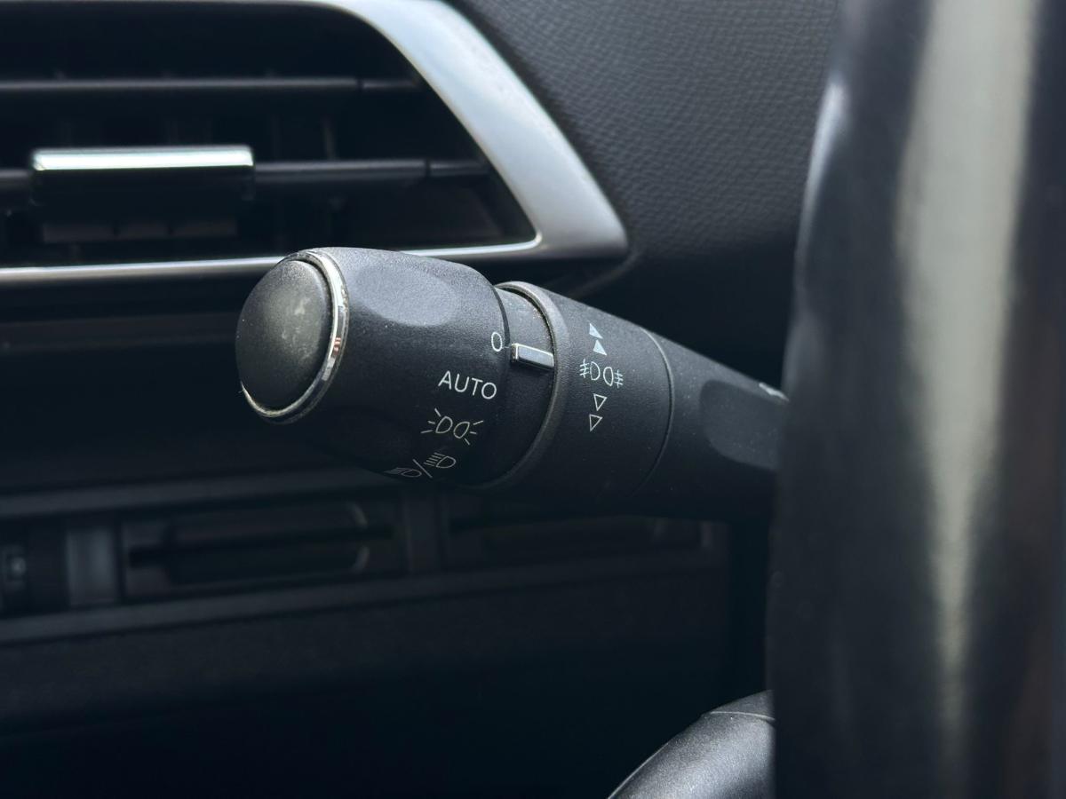 peugeot-3008-2018-diesel-1499cc