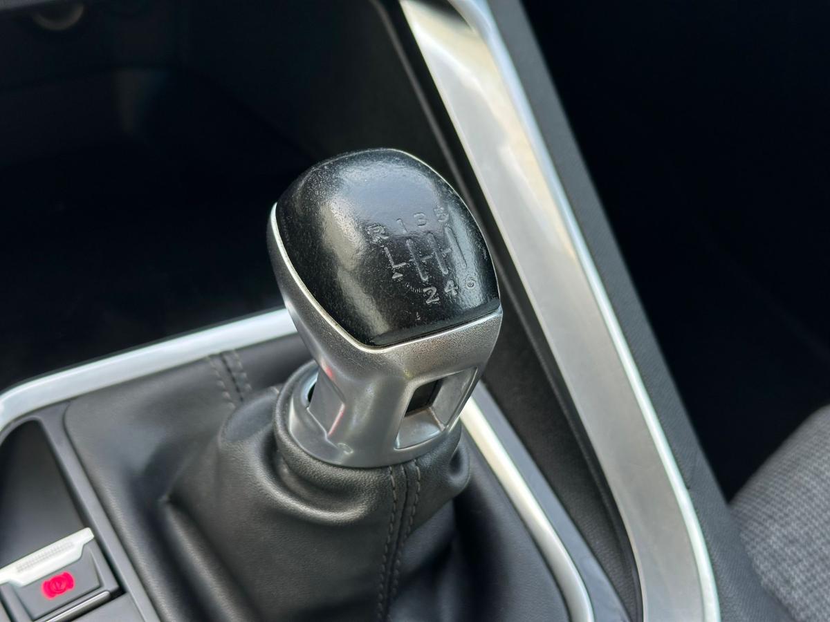 peugeot-3008-2018-diesel-1499cc
