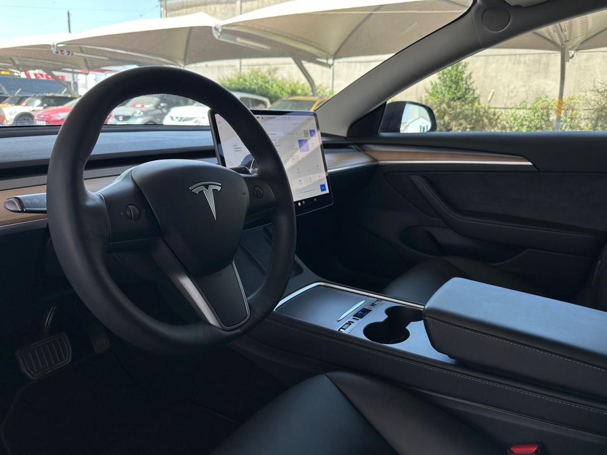 tesla-model-3-2021-eletrico-500cc