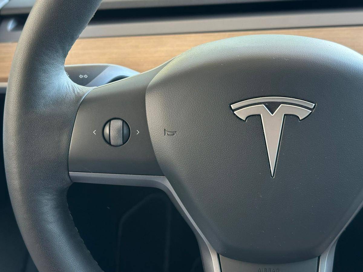 tesla-model-3-2021-eletrico-500cc