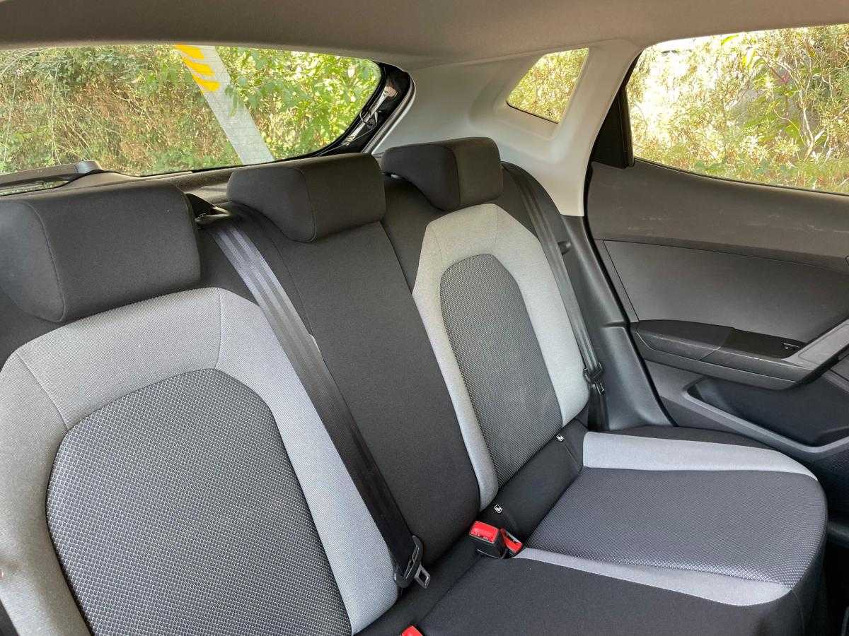seat-ibiza-2018-gasolina-999cc