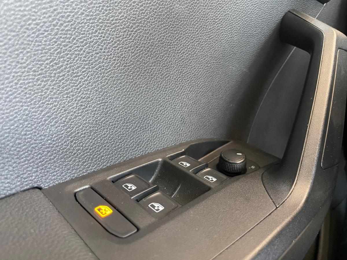 seat-ibiza-2018-gasolina-999cc