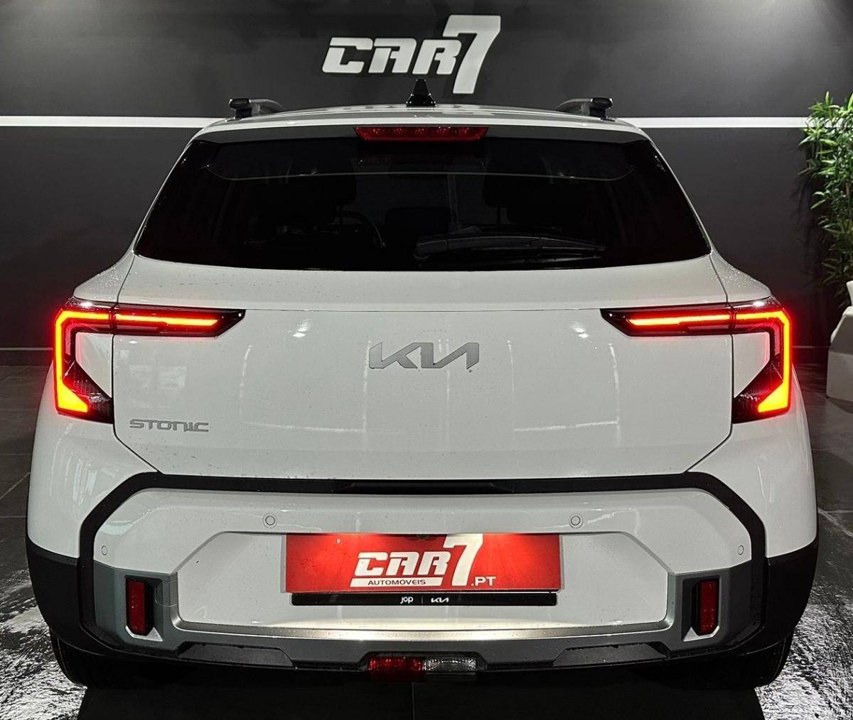 kia-stonic-2026-gasolina-998cc