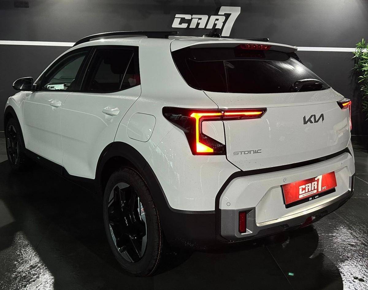 kia-stonic-2026-gasolina-998cc