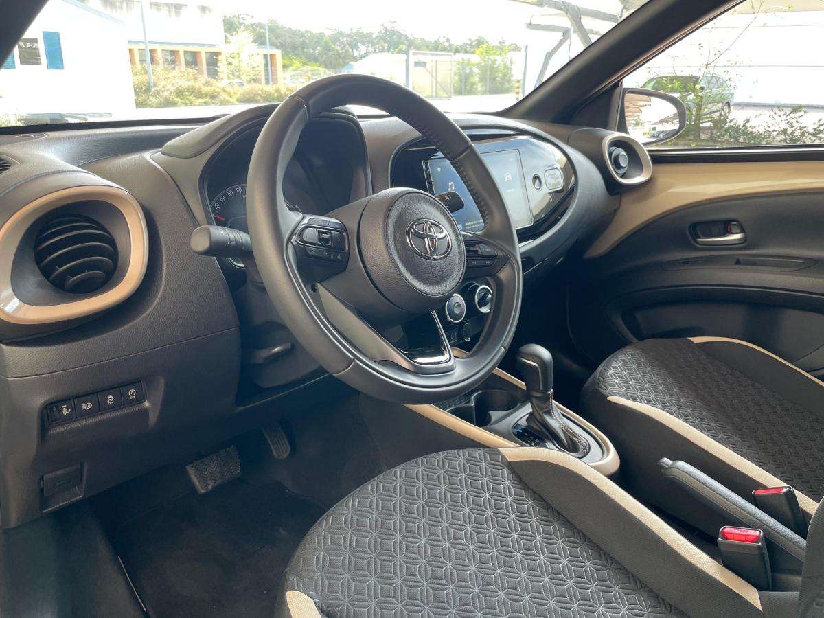 toyota-aygo-x-2025-gasolina-998cc