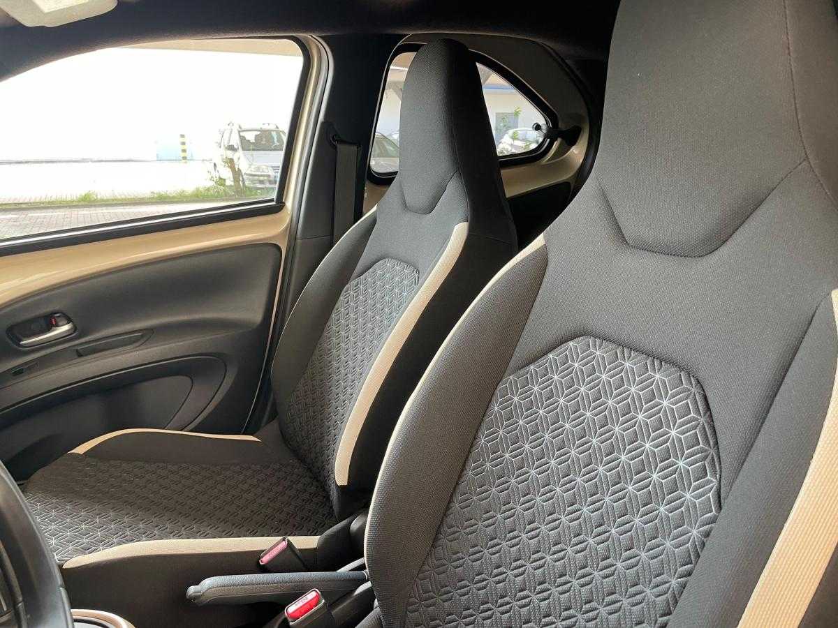 toyota-aygo-x-2025-gasolina-998cc