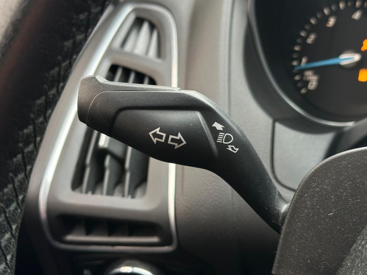 ford-focus-sw-2014-gasolina-998cc