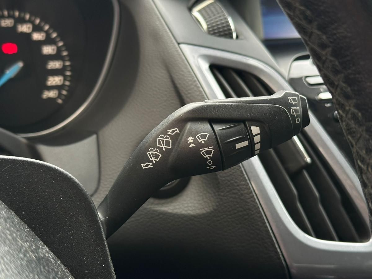 ford-focus-sw-2014-gasolina-998cc