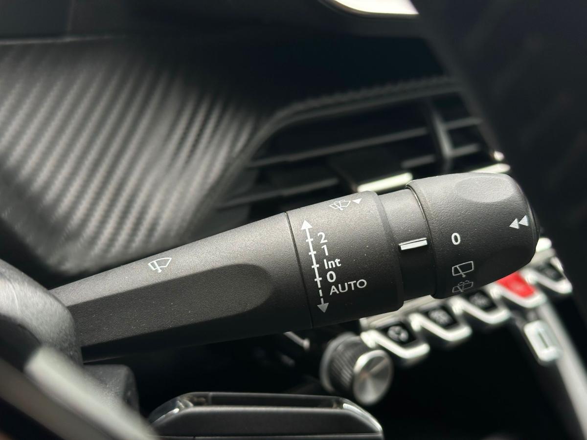 peugeot-208-2024-gasolina-1199cc