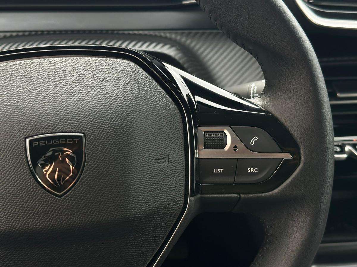 peugeot-208-2024-gasolina-1199cc