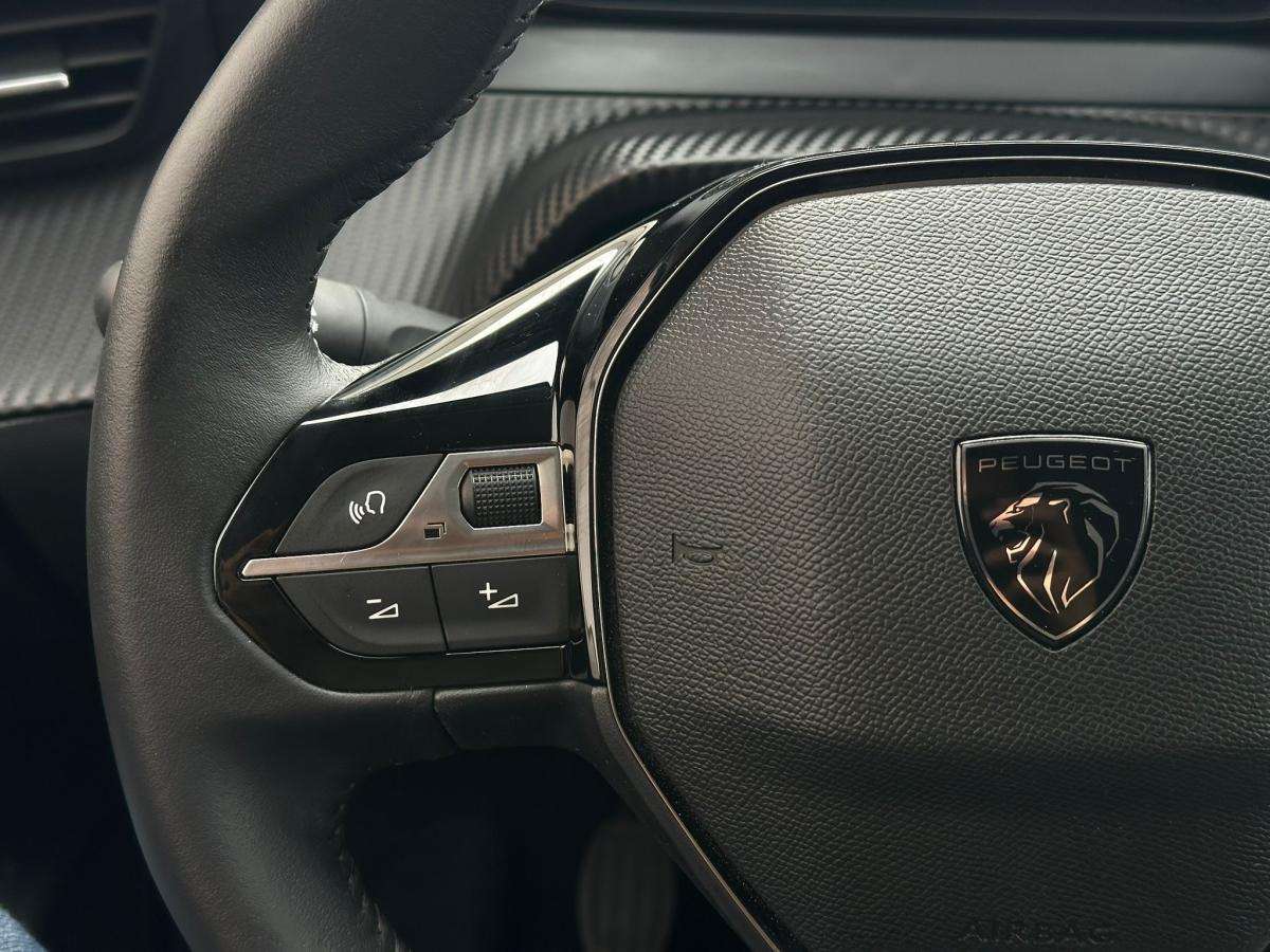 peugeot-208-2024-gasolina-1199cc