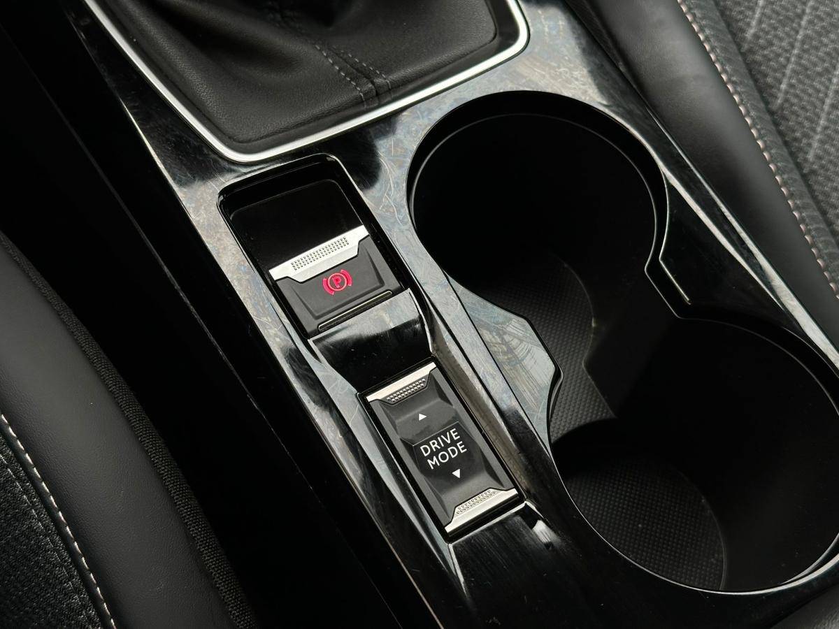 peugeot-208-2024-gasolina-1199cc