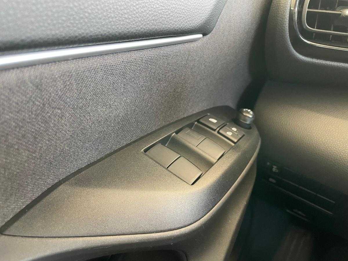 toyota-yaris-cross-2025-hibrido-a-gasolina-1490cc